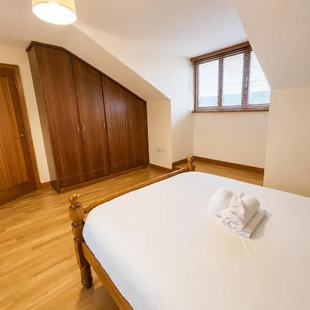 Lägenhet Stylish 3 Bedroom 5 Min & Free Parking Galway
