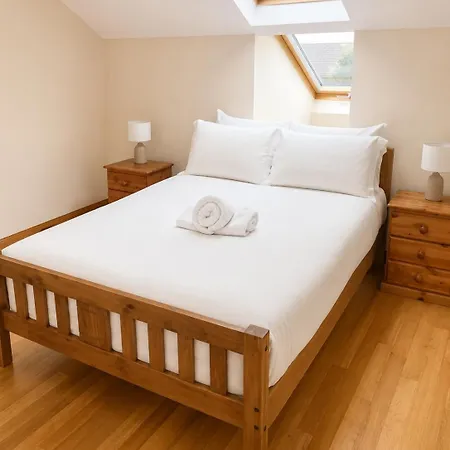 Lägenhet Stylish 3 Bedroom 5 Min & Free Parking Galway